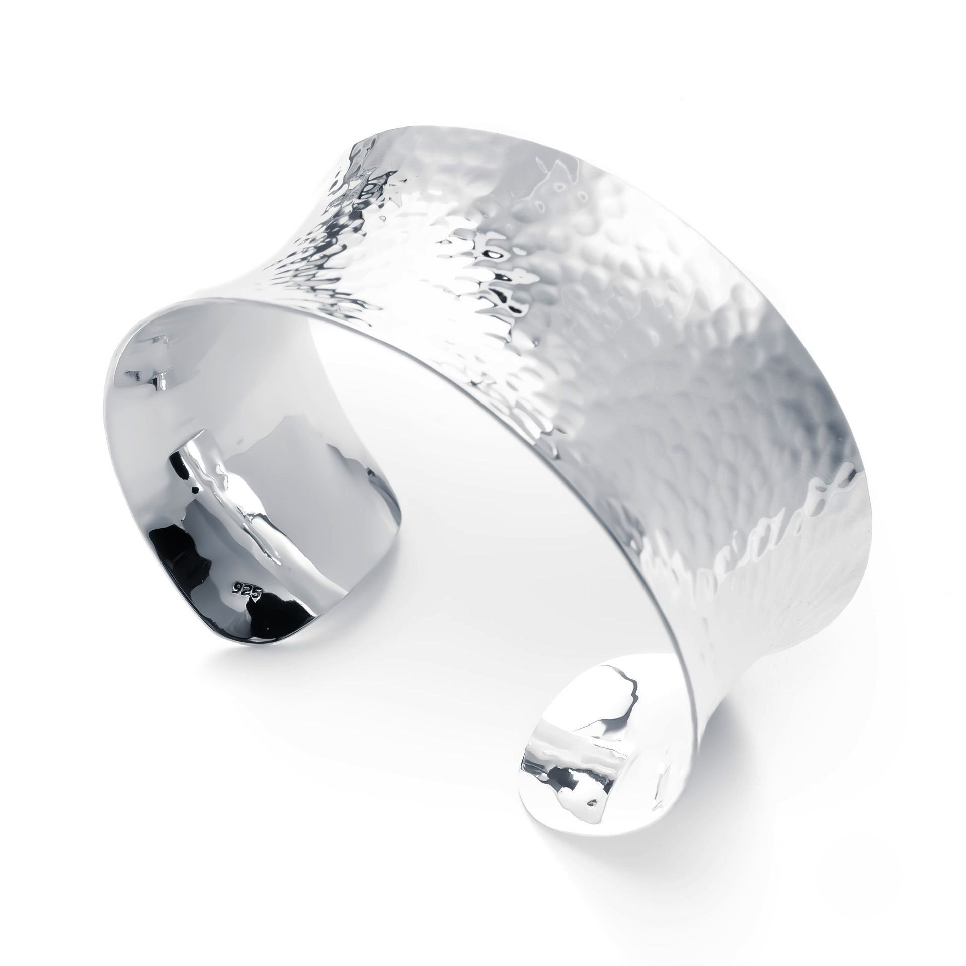 Armspange aus 925er Silber, gehämmert